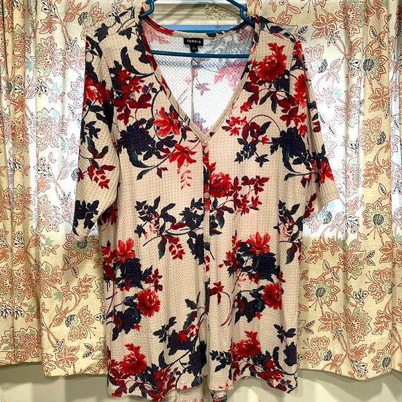 Torrid Size 2. Waffle knit mid sleeve shirt. Never worn! - Picture 2 of 5